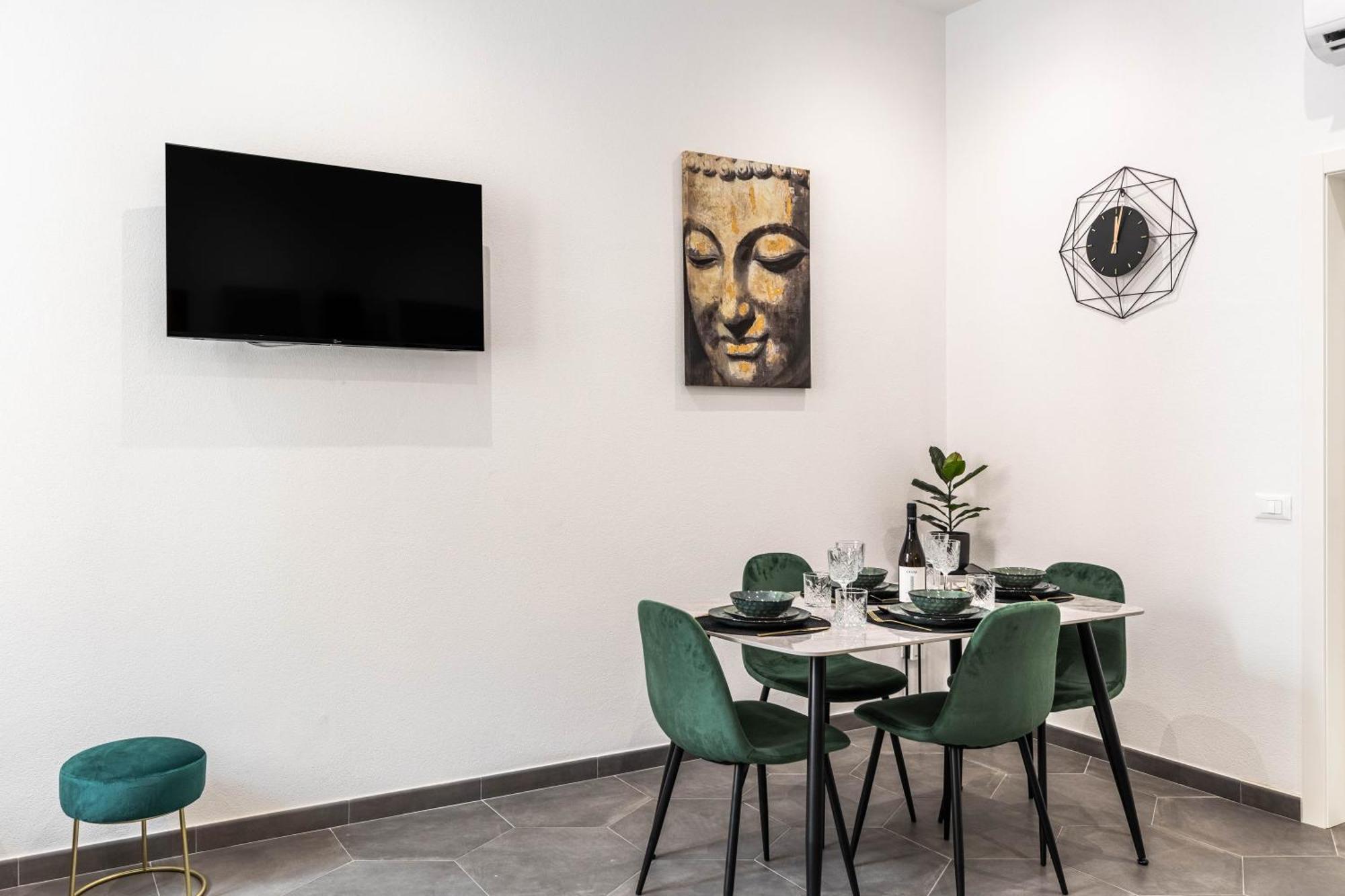 Dimo Luxury Apartment 1 阿沃拉 外观 照片